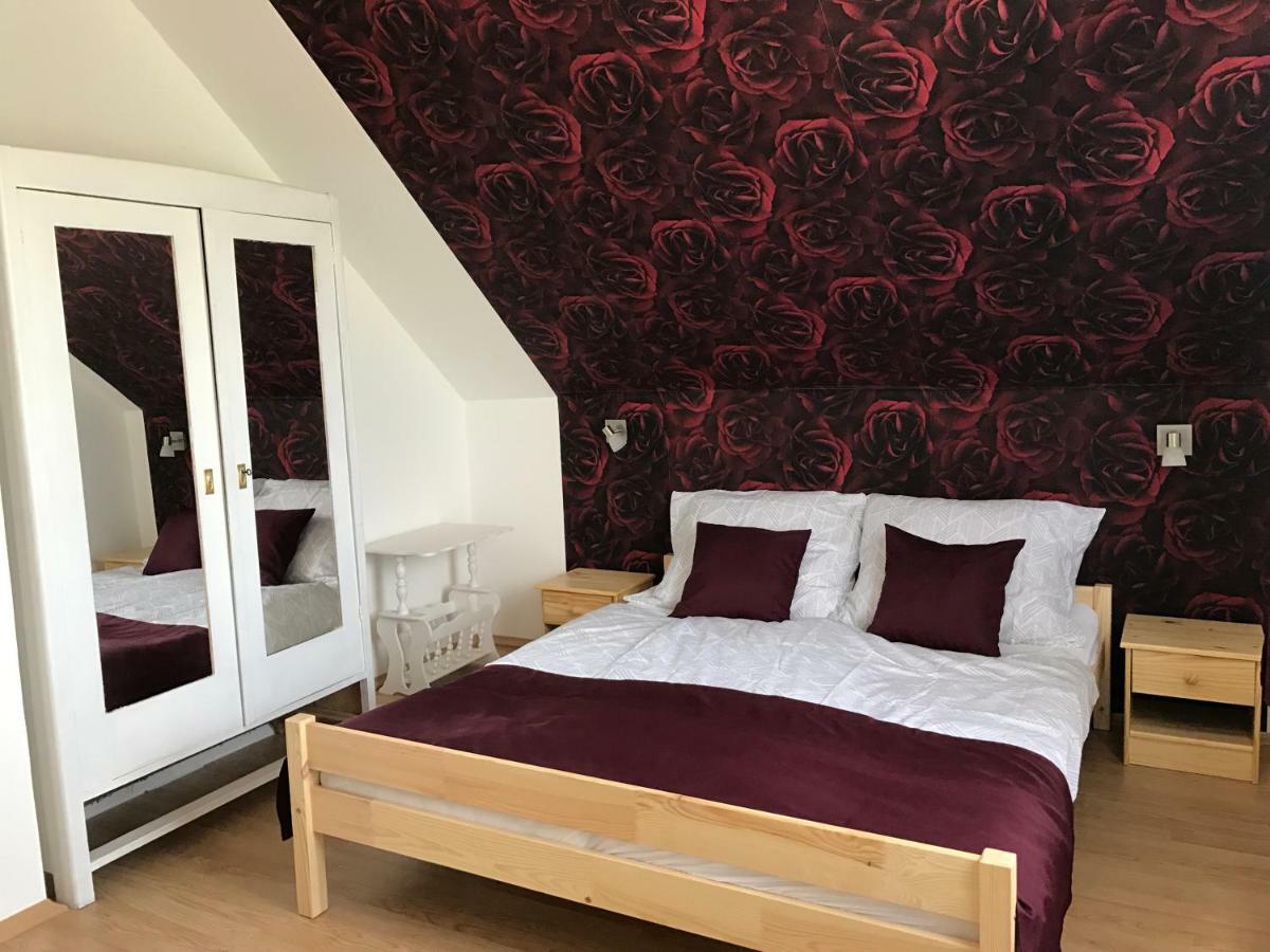 Rozsavoelgy Apartman Balatonlelle Εξωτερικό φωτογραφία