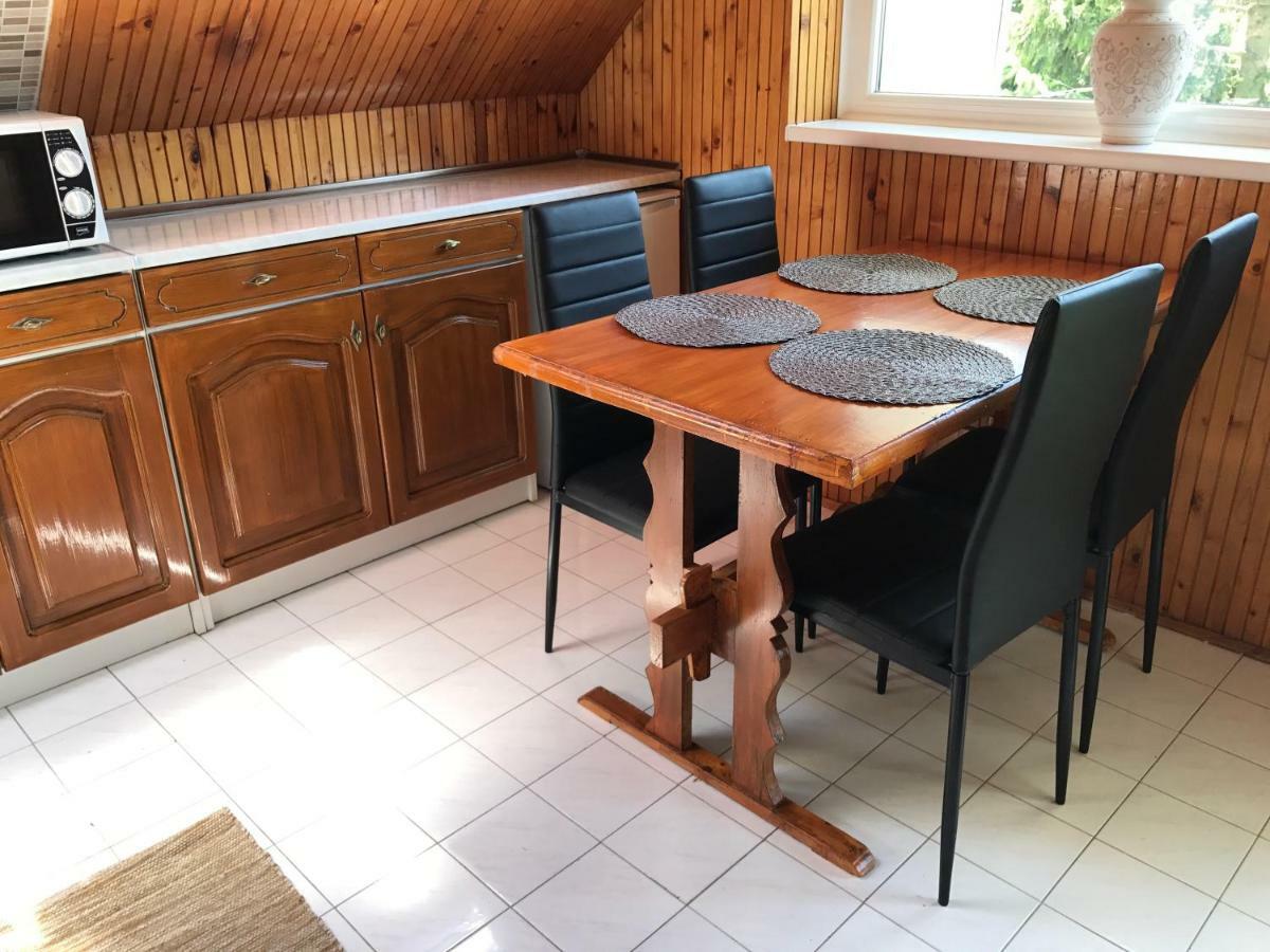 Rozsavoelgy Apartman Balatonlelle Εξωτερικό φωτογραφία