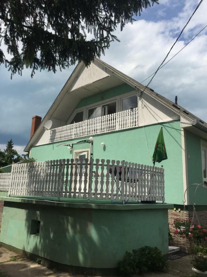 Rozsavoelgy Apartman Balatonlelle Εξωτερικό φωτογραφία