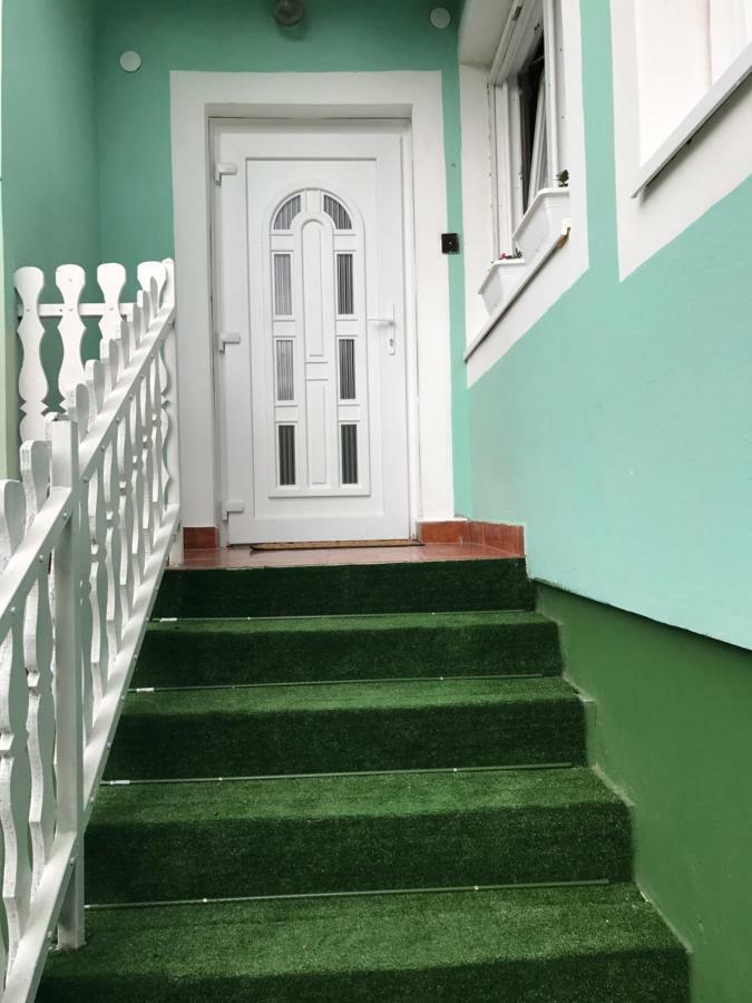 Rozsavoelgy Apartman Balatonlelle Εξωτερικό φωτογραφία